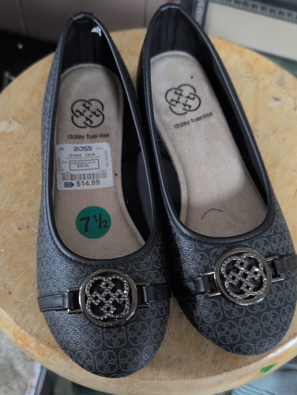 Daisy Fuentes Black Patterned Round-Toe Ballet Flats with Metallic Emblem